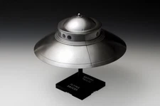 Wave UFO 1/48 Flying Saucer Adamski Type Plastic Kit