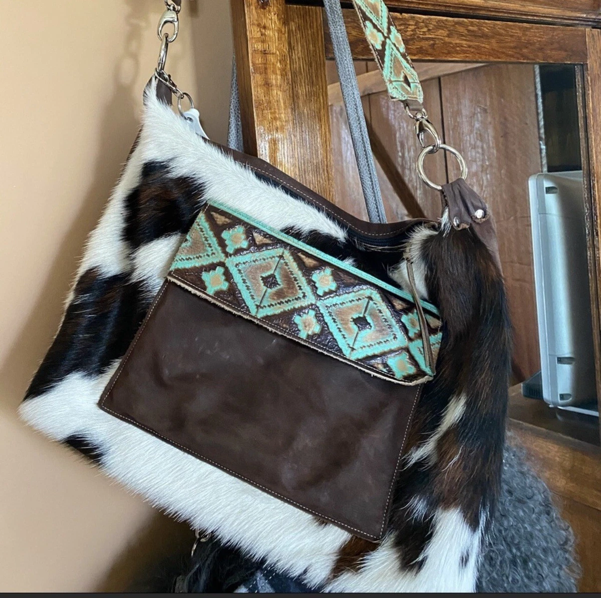 Premium 2 Pocket Crossbody Purse Hair on Hide Leather Fringed Accent - The  Universal Horse