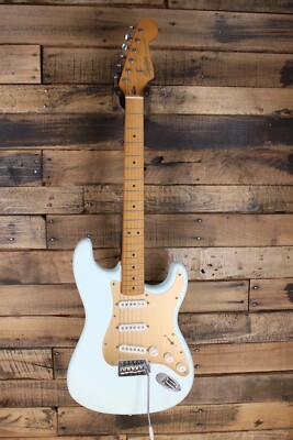 b*u様 Squier 40th Anniversary Stratocaste Squier 40th Anniversary Fender Stratocaster Review - Premier