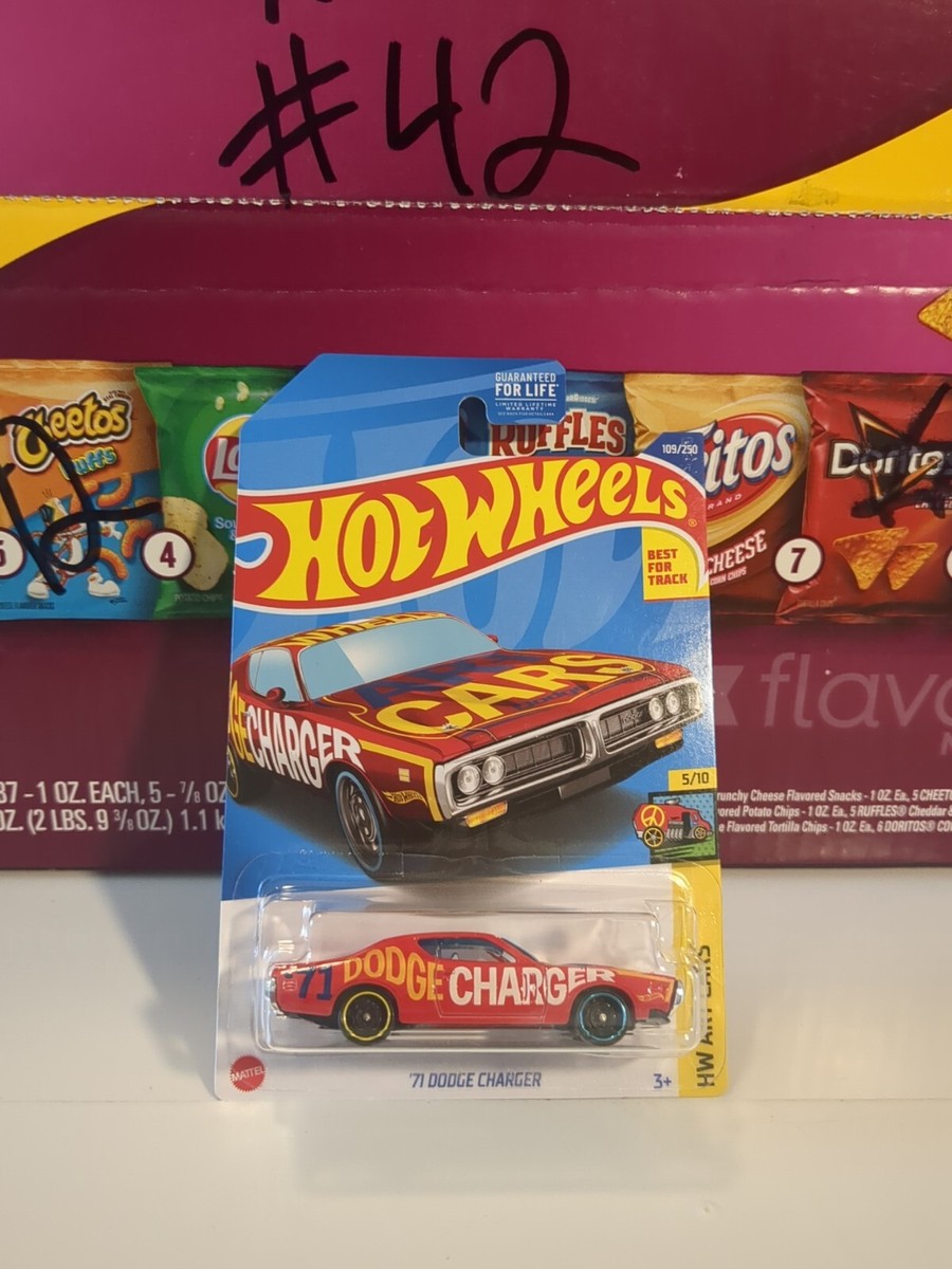 Hot Wheels '71 Dodge Charger - Art Cars 5/10-109/250 Grey Hot