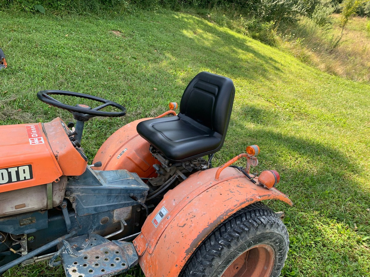 LEprem E-66732-45900 DirectFit™ Tractor Seat For Kubota B4200D B7100hst E B7100hst D Q - Foto 9