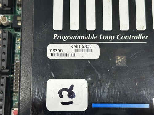 KMC CONTROLS KMD-5802 PROGRAMMABLE LOOP CONTROLLER - Picture 2 of 7
