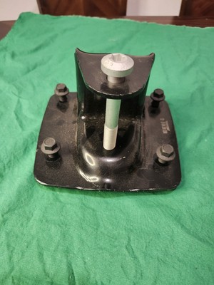 Rear Leaf Spring Hanger For 1994-2002 Dodge Ram 2500 Ram 3500 722-224