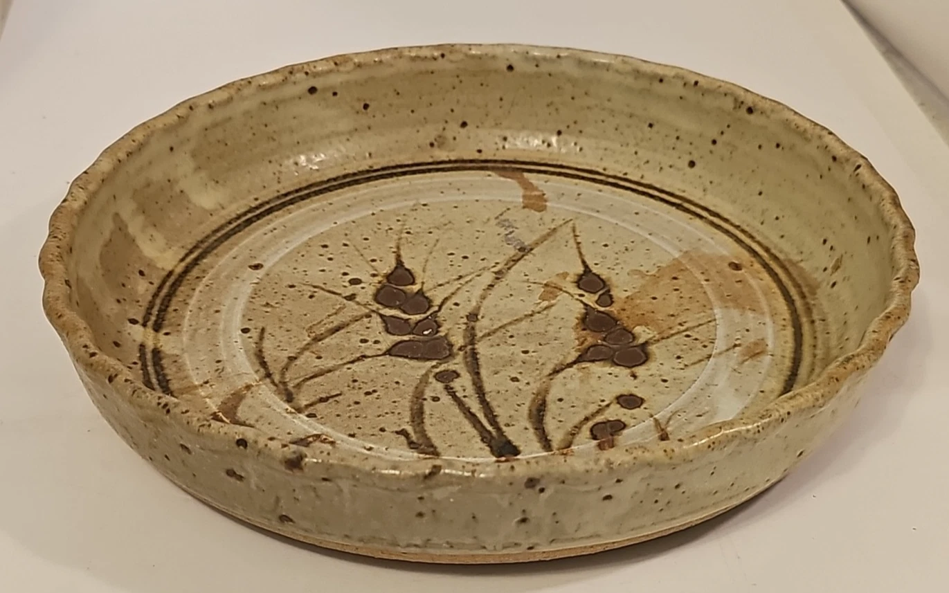 Signed Earth-toned Studio Art Pottery Pie Plate Serving Dish 10.5"