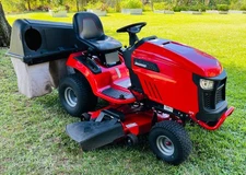 Snapper SPX Riding Mower 48" Deck with Bagger