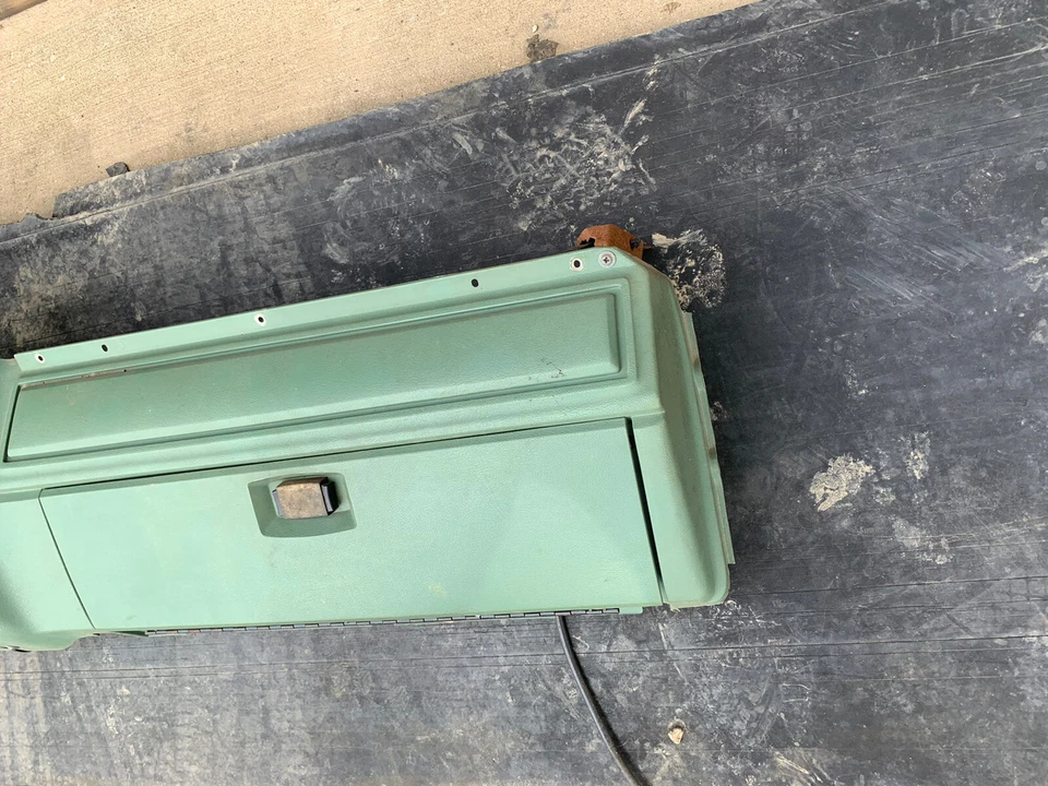 MONTAJE DE TABLERO Y ARNÉS DE CABLES FORD TRUCK/BRONCO OEM 1980-1985 Foto 4 de 4