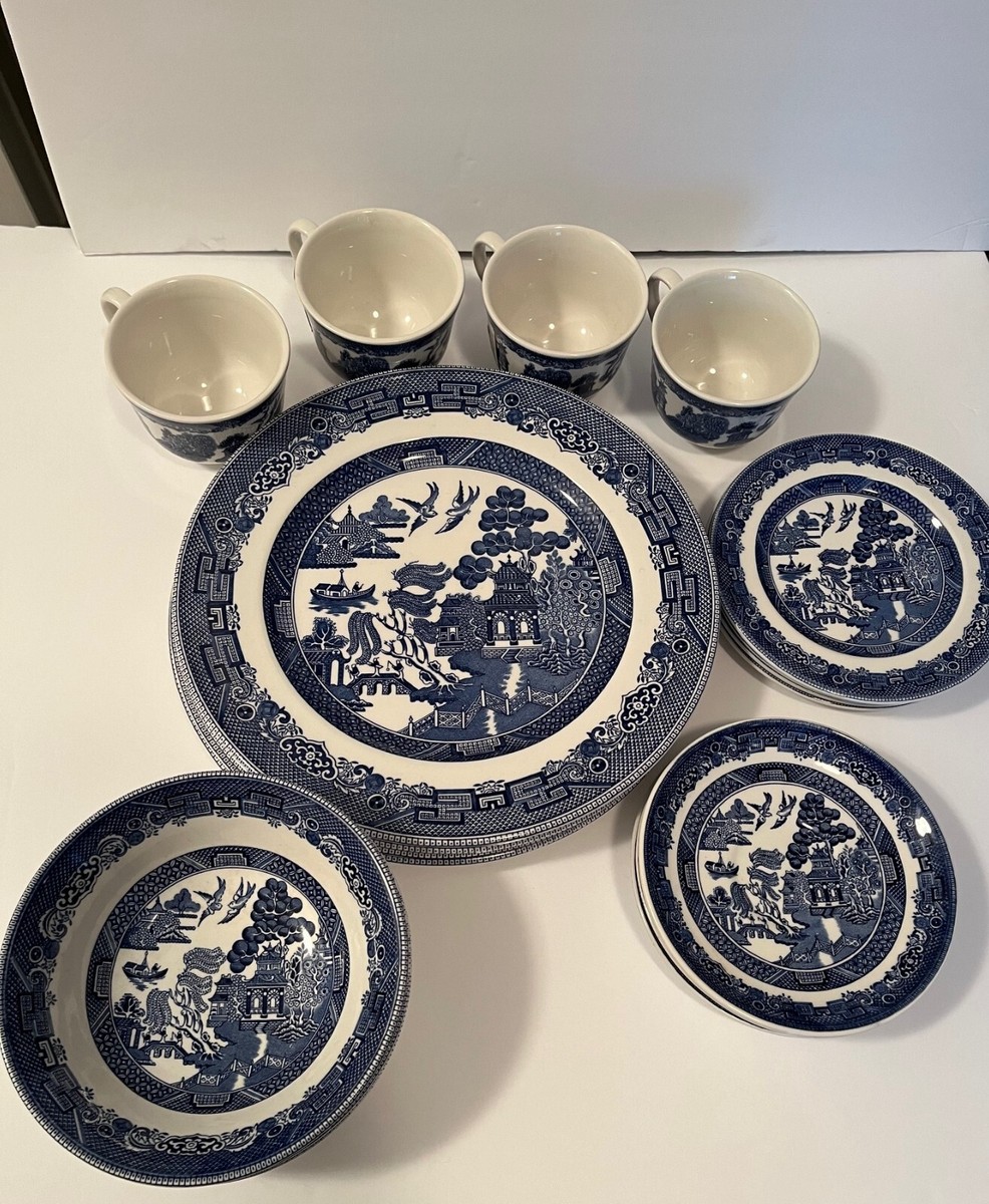 Serveware Johnson Brothers Willow Blue 20 Piece Dinnerware Set