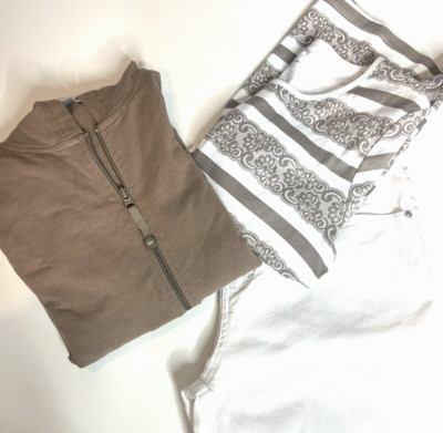 Bundle of 3: Gloria Vanderbilt Jeans, Oleg Cassini Hoodie & White Stag Top