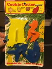 Brand New Vintage Plastic Cookie Cutters Animals & Clown Made in USA