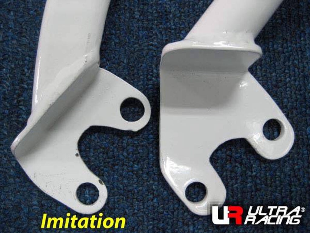 Ultra Racing 2Point Rear Strut Bar for MAZDA RX7 (FC) 1.3T '85'92