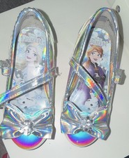 Set of 8 toddler size 7 shoes