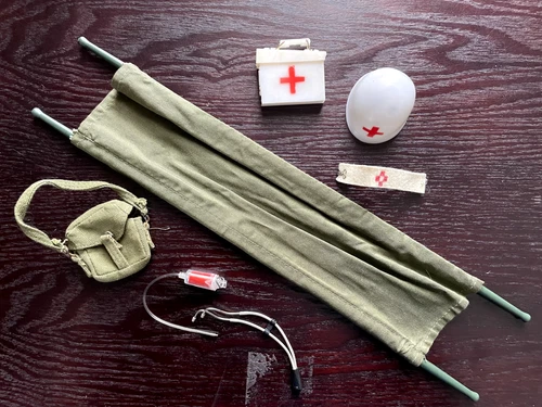 Vintage 1964 GI Joe Action Marine First Aid Equipment Set