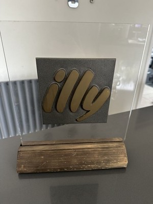 Illy Coffee Logo Schild Acryl und Holz  