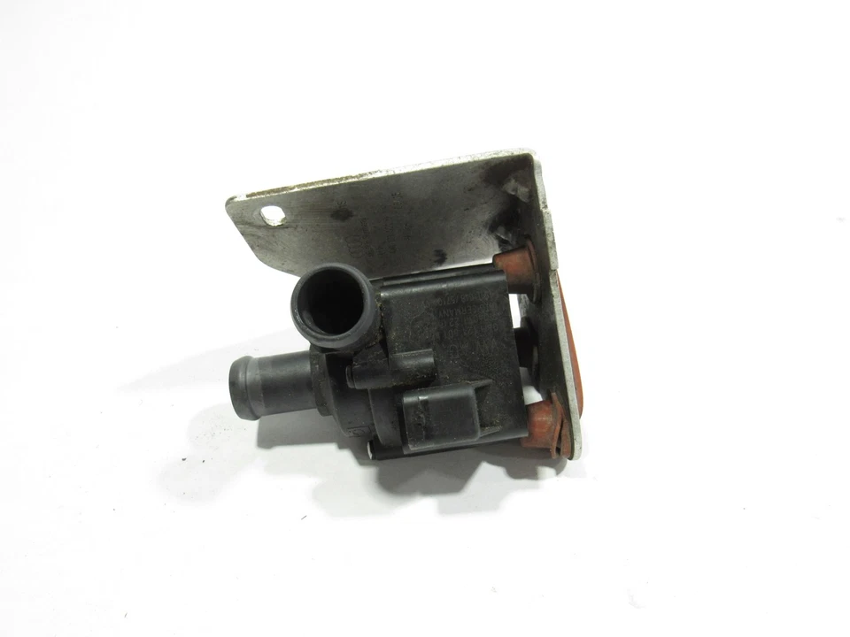 Bomba de agua refrigerante auxiliar Audi R8 V10 2015 14-17 con soporte; $8 Foto 2 de 4
