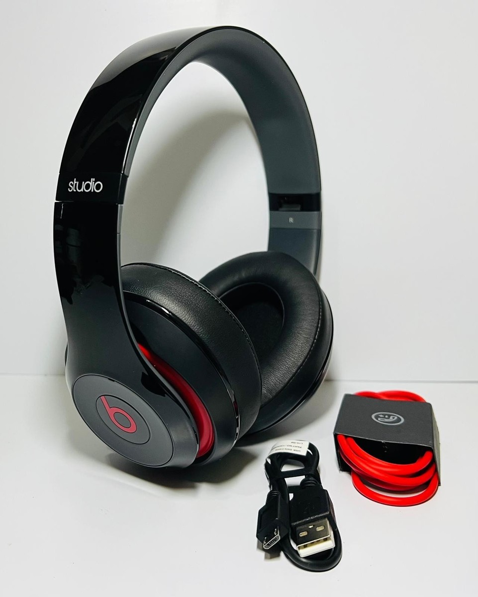 BEATS STUDIO 2 WIRED HEADPHONES BLACK GLOSSY NEW CUSHION - TESTED