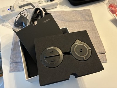 Sena Snowtalk 2 - Universal Wireless Bluetooth Headset for Snow