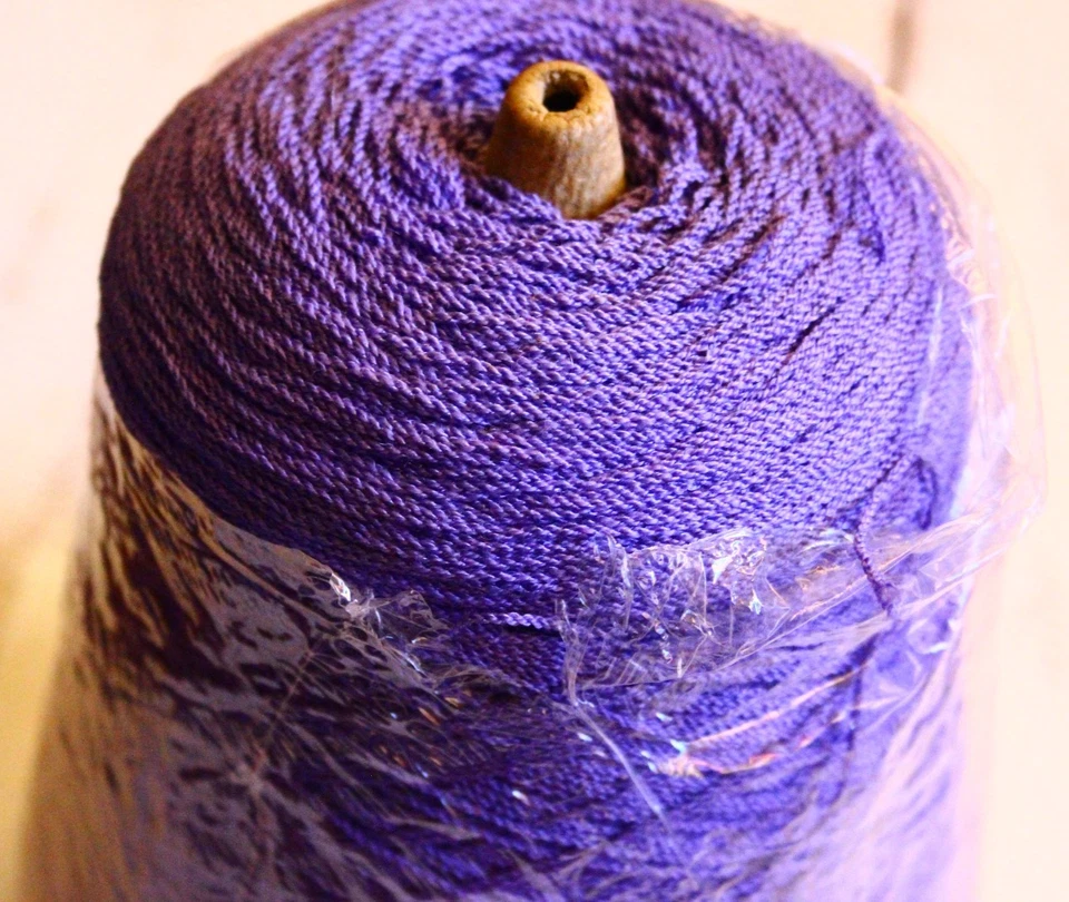 Vintage Yarn Cone Yarn Spool 1 lb Wool blend Lilac good for knitting machine - Image 2 of 4