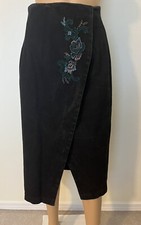 Wanted By Beads Womens 80s Vintage Denim Skirt Sz S Black Floral USA Midi Skirt