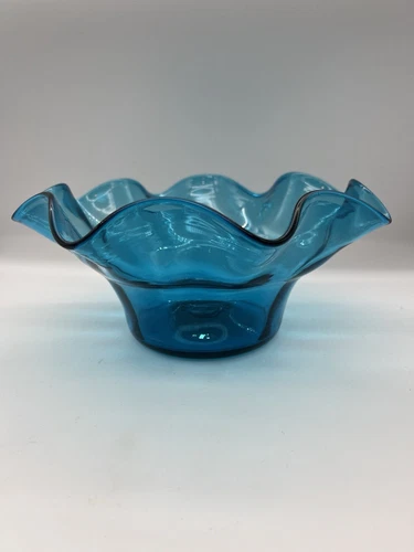 Blenko Style Peacock Blue Ruffled Edge Hand Blown Glass Bowl