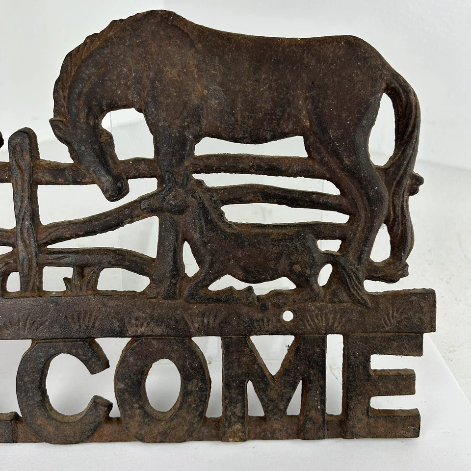 Letrero de bienvenida de hierro fundido caballo yegua potro pared rancho granja ecuestre occidental Foto 2 de 4