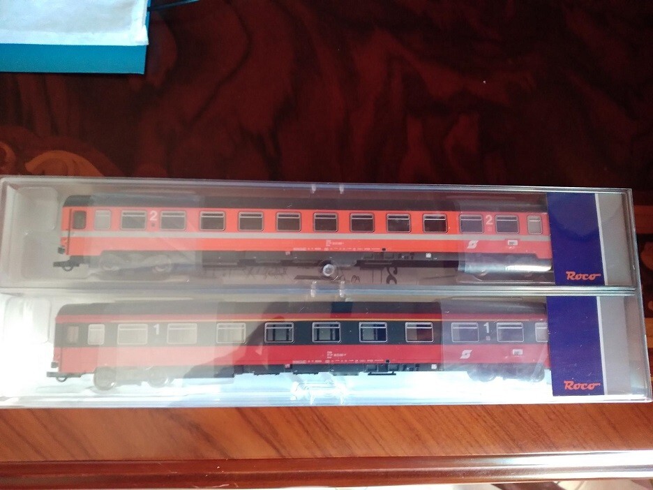 Picture 1 of 4