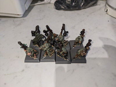 8 x Skaven Pest Zensorträger OOP Metall Clan Pestilens