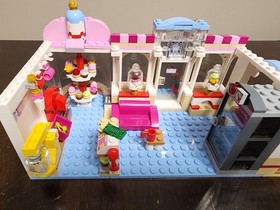 LEGO FRIENDS 41119 Heartlake Cupcake Cafe Complete No Box 
