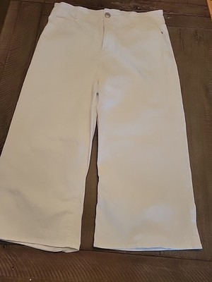 Gloria Vanderbilt  Shape Effect Pull-One Flared-Leg Capri Size 12
