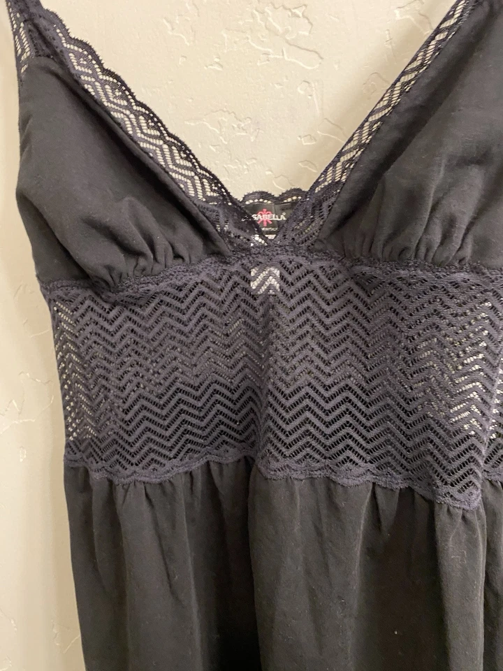 Lencería Babydoll Cosabella para mujer talla grande negra de encaje sin cordones Foto 2 de 4