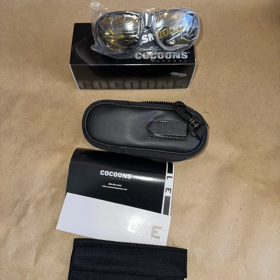 Gafas de sol polarizadas grandes negras/amarillas Cocoons C302Y Foto 4 de 4