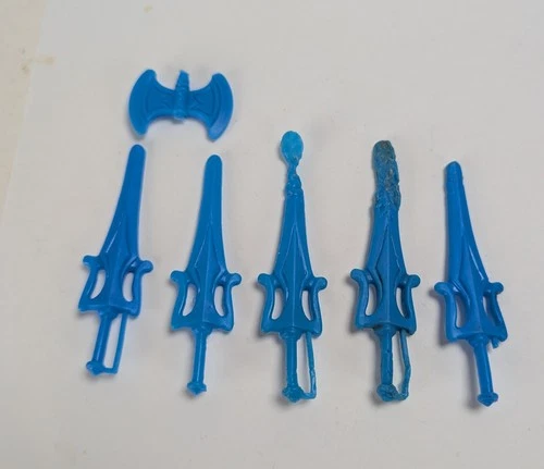 Vintage MOTU 1984 He-man Blue Sword Axe Accessory Pack Weapon Part Worn Lot