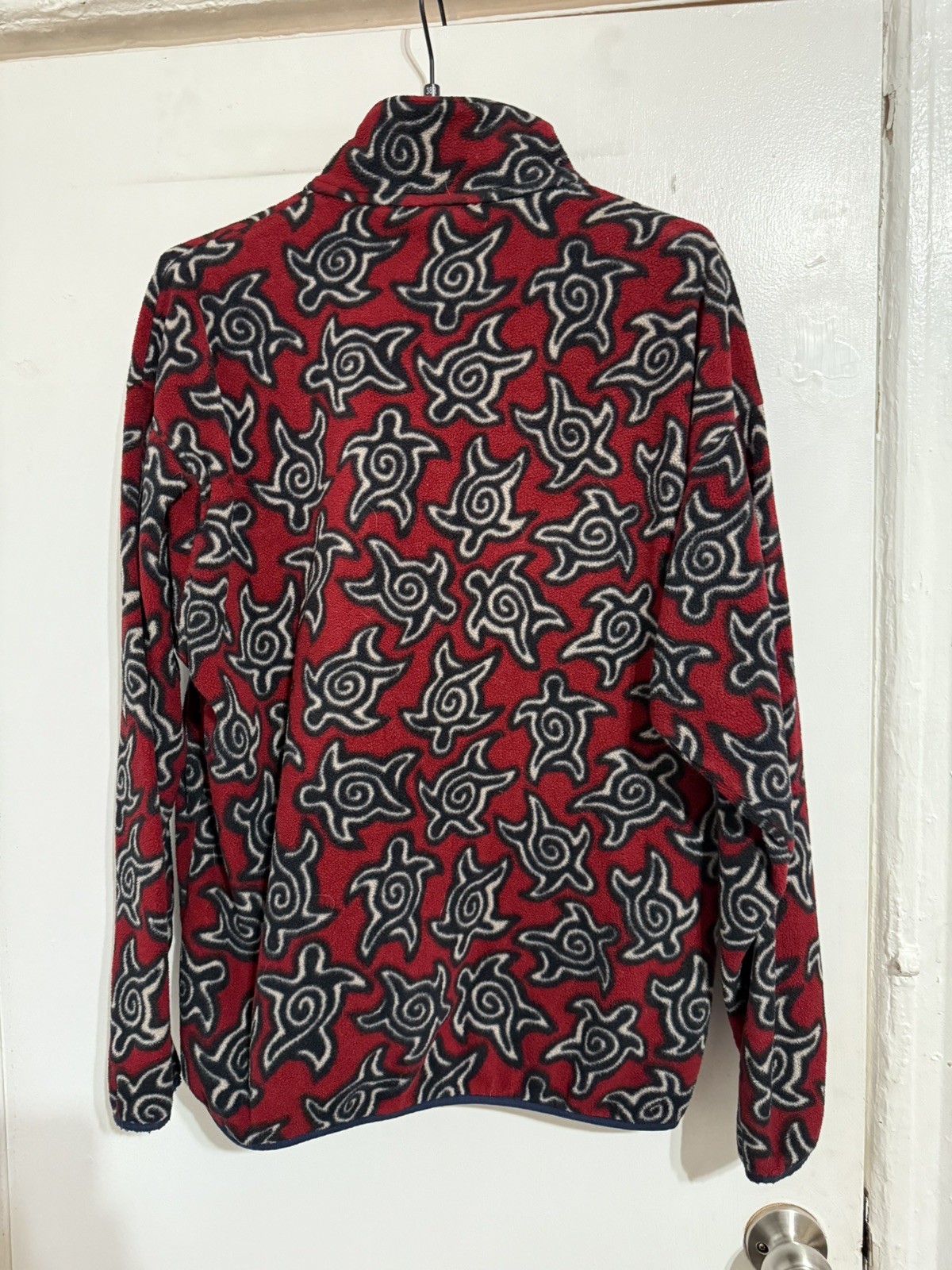 Patagonia Red Turtle Pattern Pullover - Size L un… - image 2