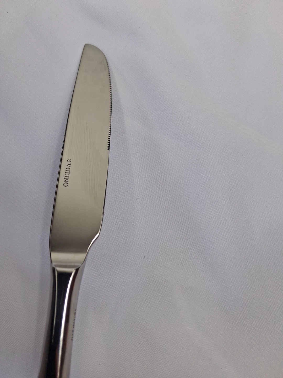 Oneida Diameter Place Setting