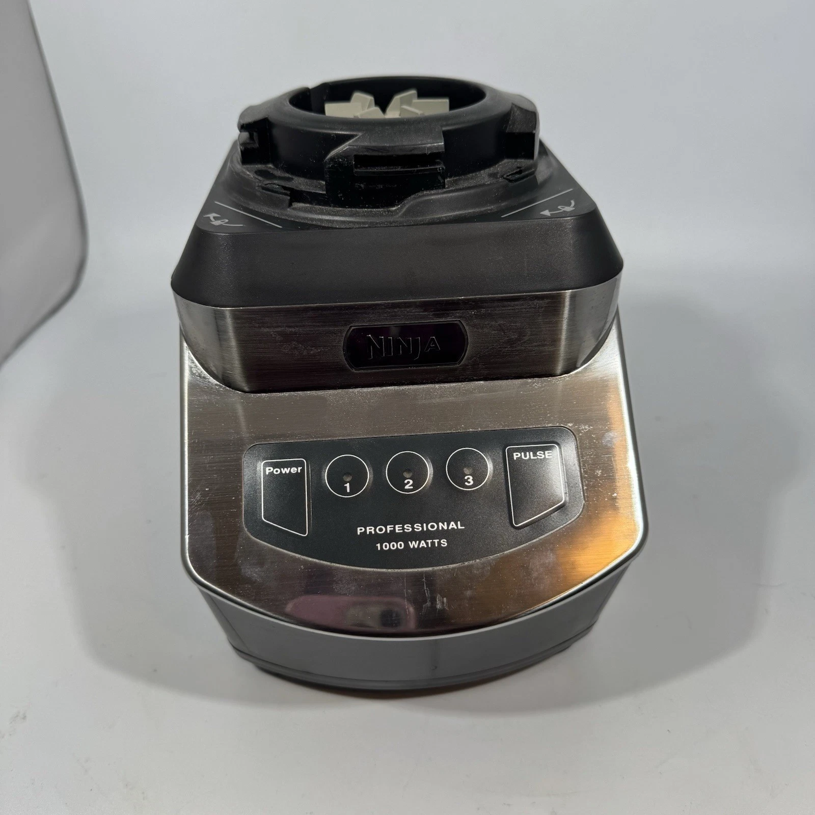 Ninja NJ600 Professional Replacement Blender 1000 watt Motor Base Only Tested