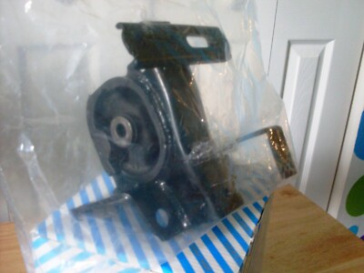 FITS: 2001-2005 TOYOTA RAV4 (2.0L & 2.4L, L4) -- TRANSMISSION MOUNT.