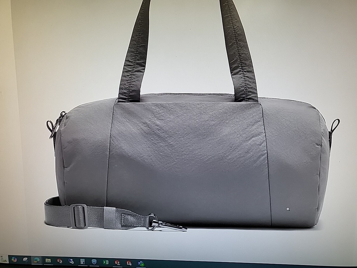 NWT Lululemon On My Level Barrel Duffle Bag OneSize Traverse Grey