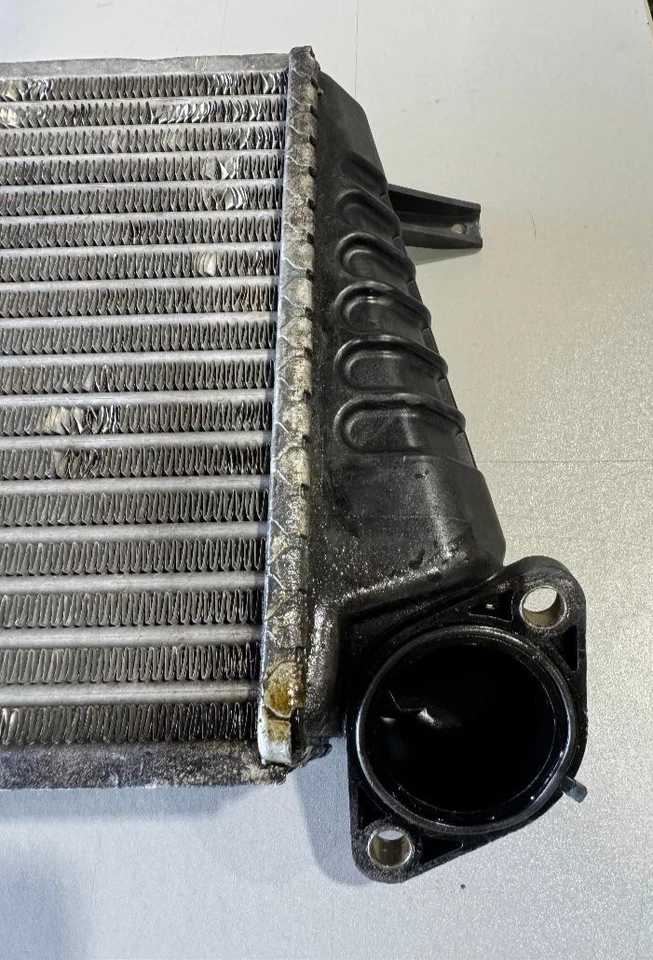 2005/2006 SUBARU LEGACY GT AT TURBO INTERCOOLER PART NUMBER SIC-TM0130 OEM USED - Image 3 of 4