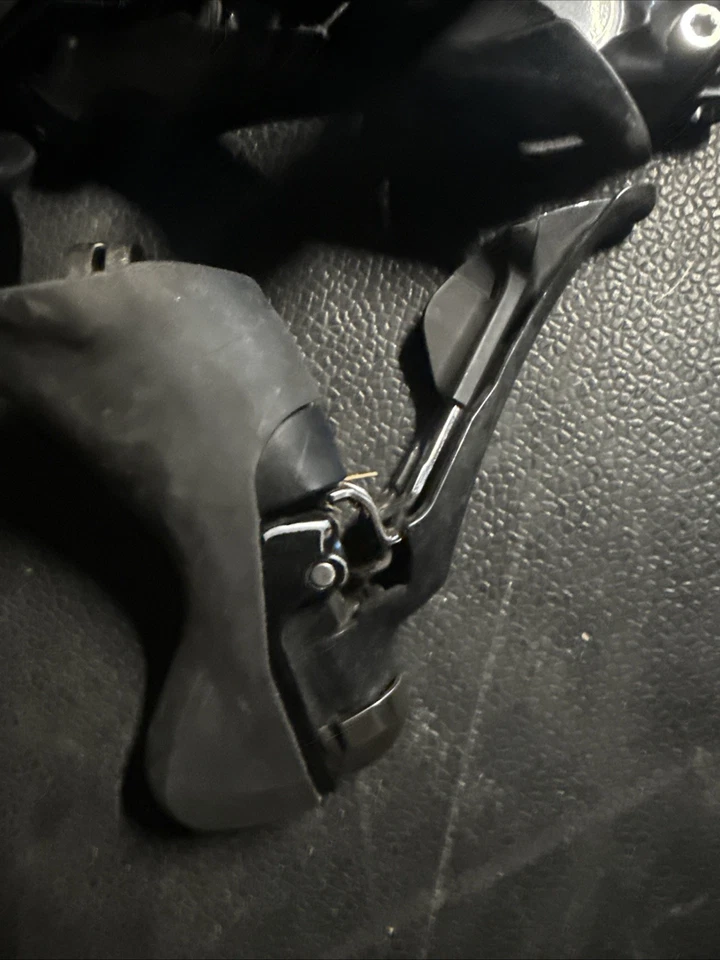 Shimano Rs685 Hydraulic  Mechanical Shift Brake Levers And Caliper  F/r  11/2 - Image 4 of 4