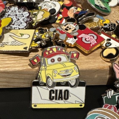 2013 Disney park Movie Cars Luigi 'Ciao' License Plate Trading Pin