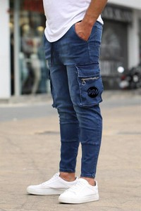 Ariat M4 Malone - Pantalones vaqueros elásticos de pierna recta para hombre