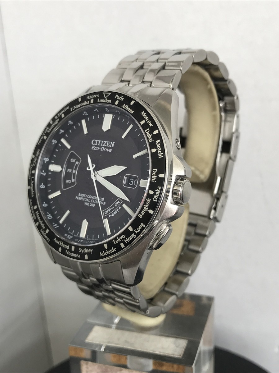 時計 CITIZEN ECO Drive Radio controlled Citizen Men's Eco-Drive World Time Radio Controlled Bracelet Watch