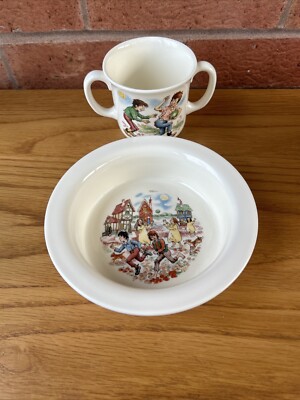 Vintage Kinder Zweihand Becher Tasse und Schale CTM Bone China signiert Norman Meredith