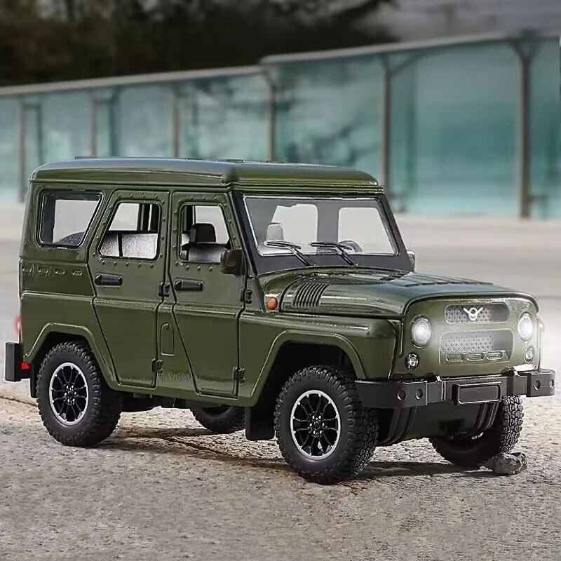 UAZ 1/18 | Amazon パトロールカー 合金製 UAZワズ（UAZ）「ハンター」 1/18 絶対希少 ワズ ミニカー・ダイ | ワンボックスカー 4WD YA452 ミニカー