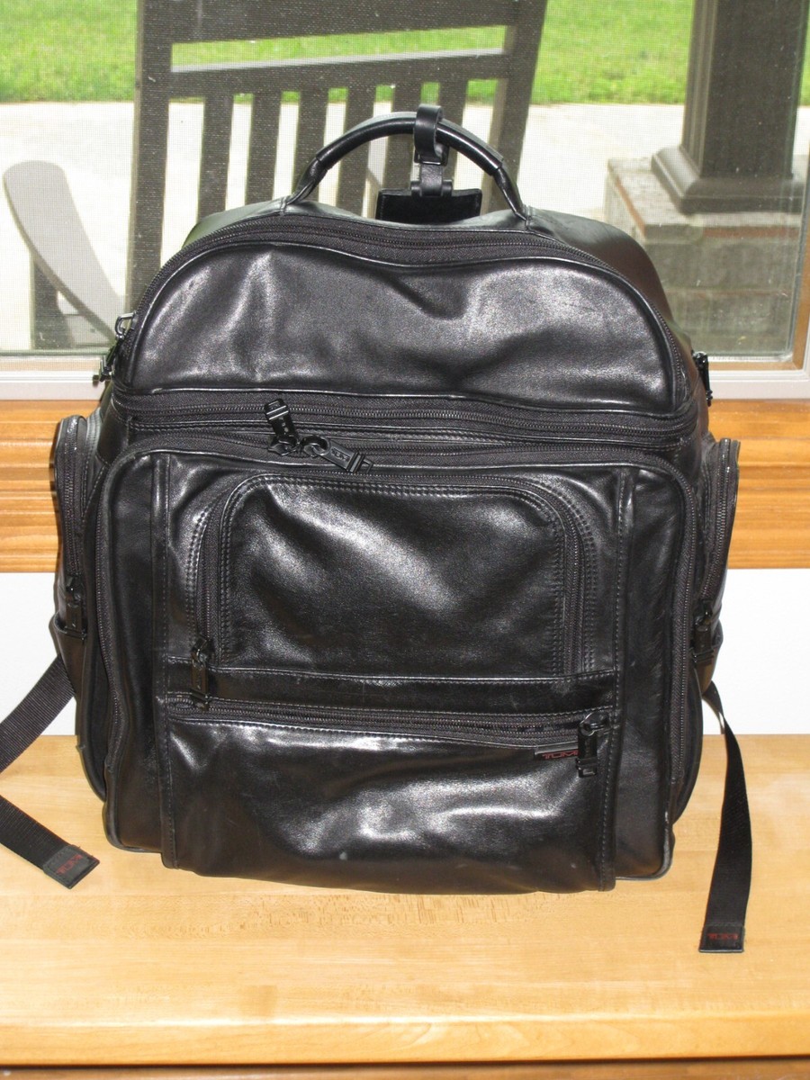 Tumi pc bag レザー　本革　値下げ不可　美品 Vintage Tumi Leather Backpack/Computer Bag Combo with LOTS