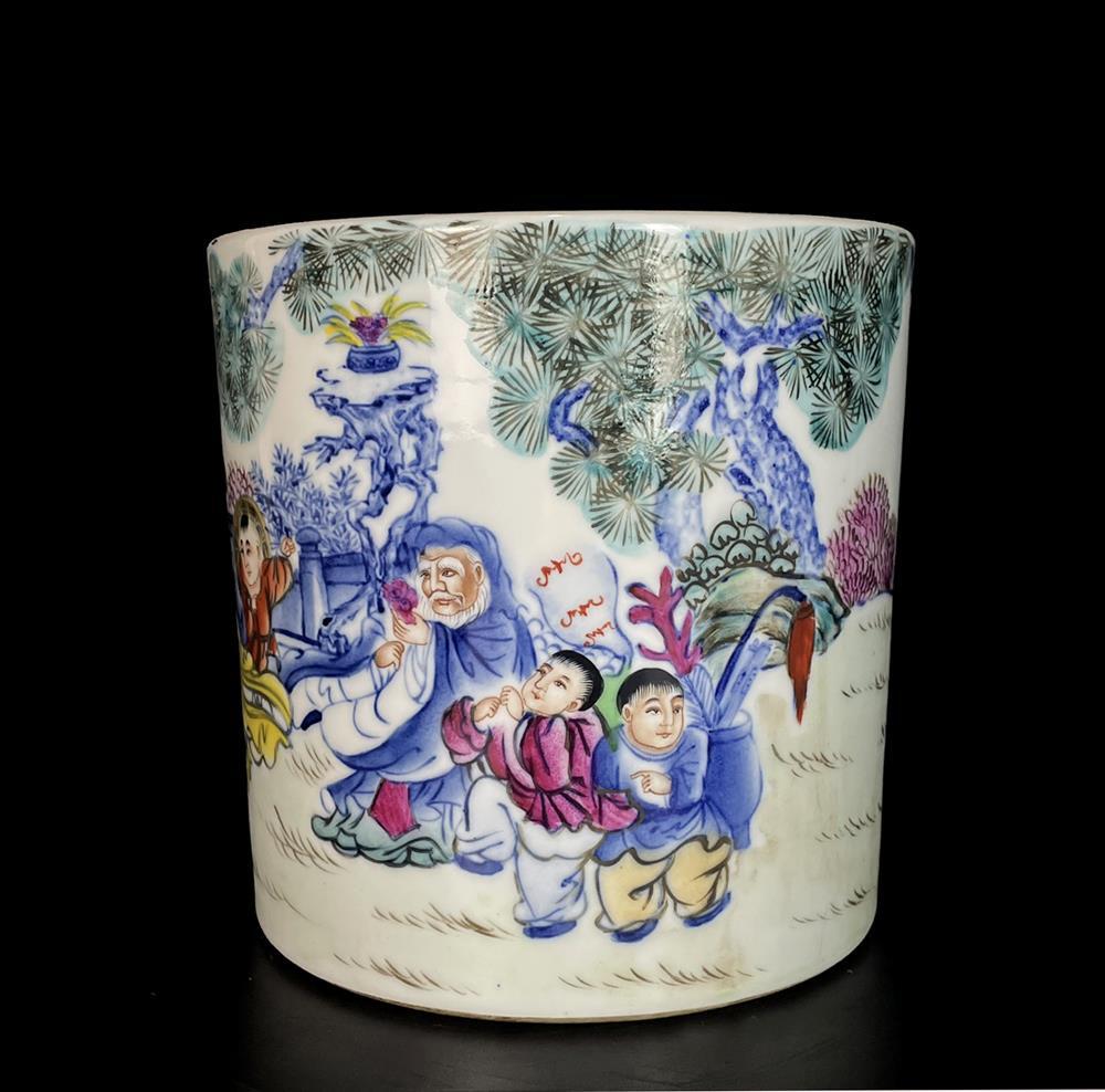 ローズファミリー OLD CHINESE FAMILLE ROSE PORCELAIN BRUSH POT JIAQING MARKED