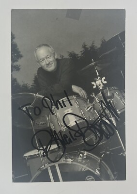 The Shadows: Brian Bennett - signierte Autogramm-Promo-Postkarte (Cliff Richard)