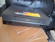  RCA VR352 VCR Plus VHS HQ Video Cassette Player -No Remote