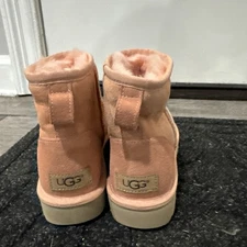 UGG Classic Mini II