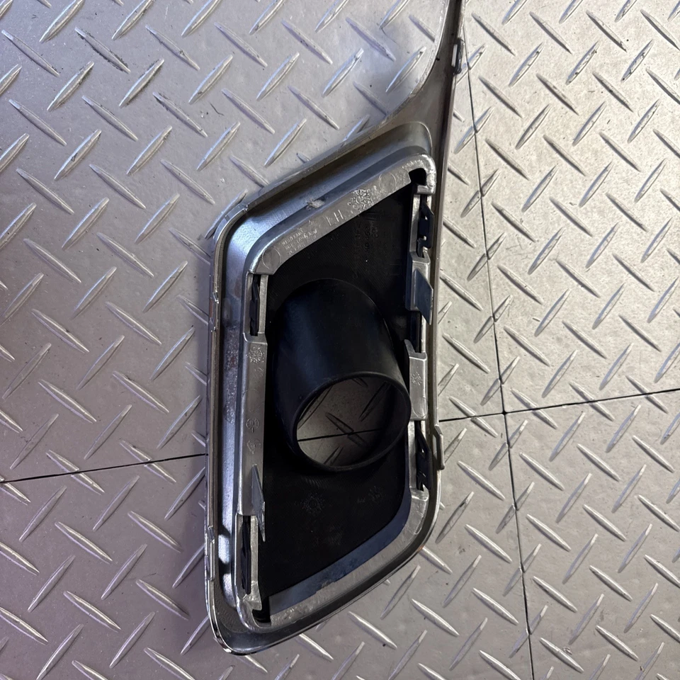 Cubierta de luz antiniebla Lincoln MKZ 2010 a 12 con bisel cromado Foto 3 de 4