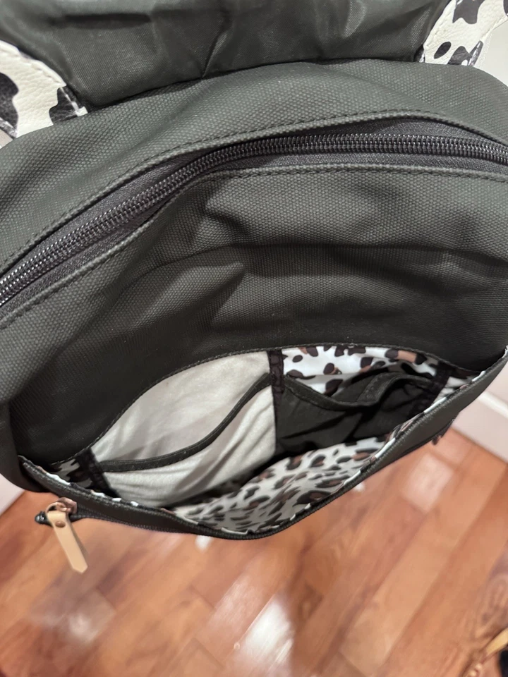 Mochila Meta Bolsa de Pañales Petunia Pickle Bottom Moon Leopard Foto 4 de 4